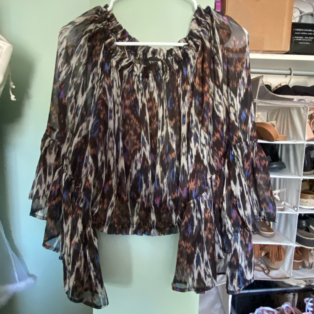 Printed off the shoulder bell sleeved blouse